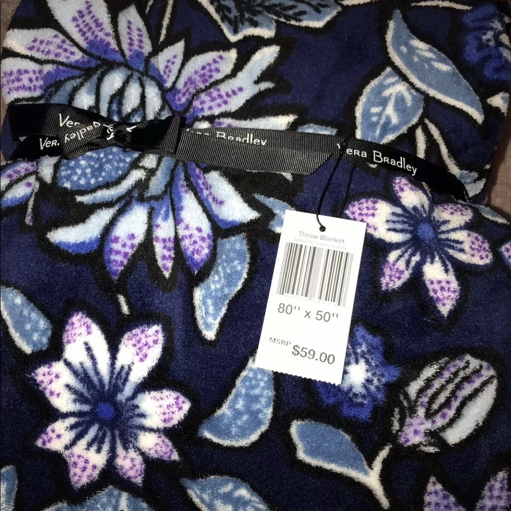 Vera Bradley Plush Throw Tropics Tapestry NWT